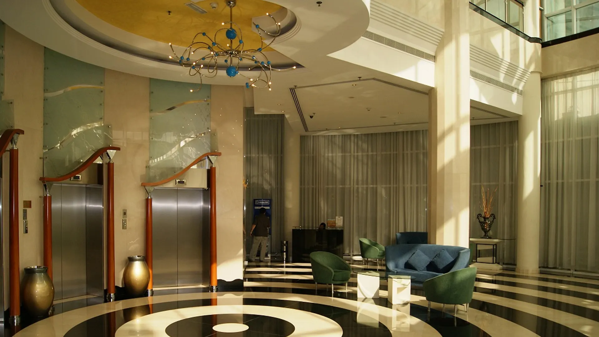 Millennium Airport Hotel דובאי