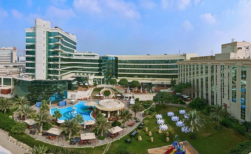 Millennium Airport Hotel דובאי